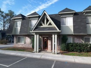 Front view of fantastic Smyrna townhome